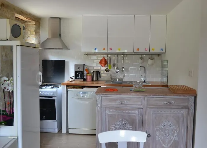 Hébergement de vacances Couanac Familial à La Campagne Avec Piscine